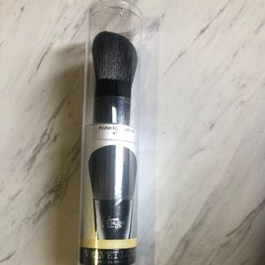 IT Cosmetic Foundation Brush